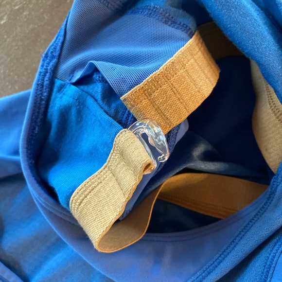 Lululemon Run Tank - Picture 6 of 10